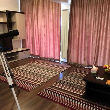 M13 Apartments Неводарі Екстер'єр фото